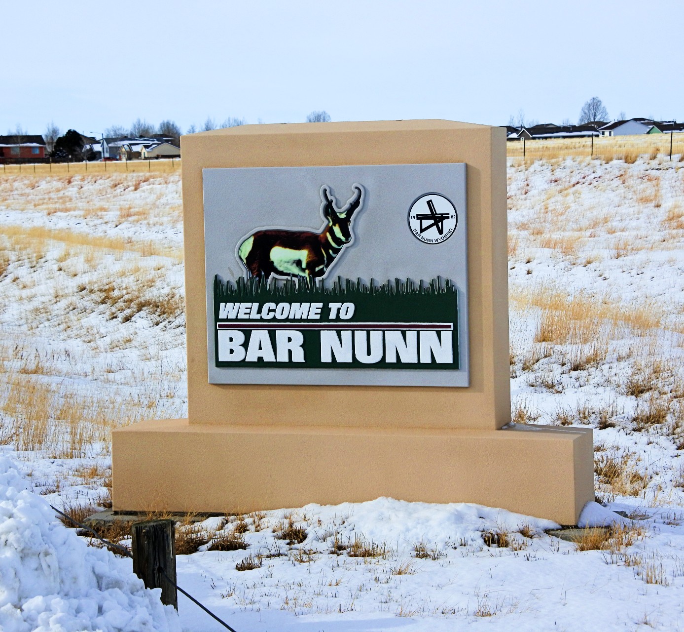 Bar Nunn monument